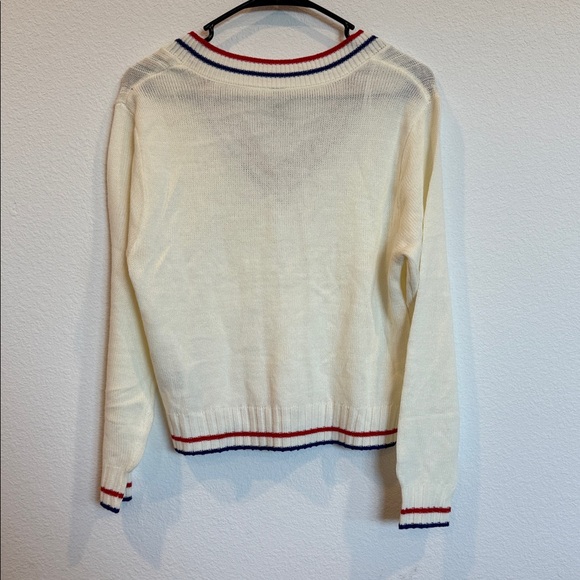 H&M Cream V-Neck Sweater with Red and Blue Trim - Picture 7 of 12